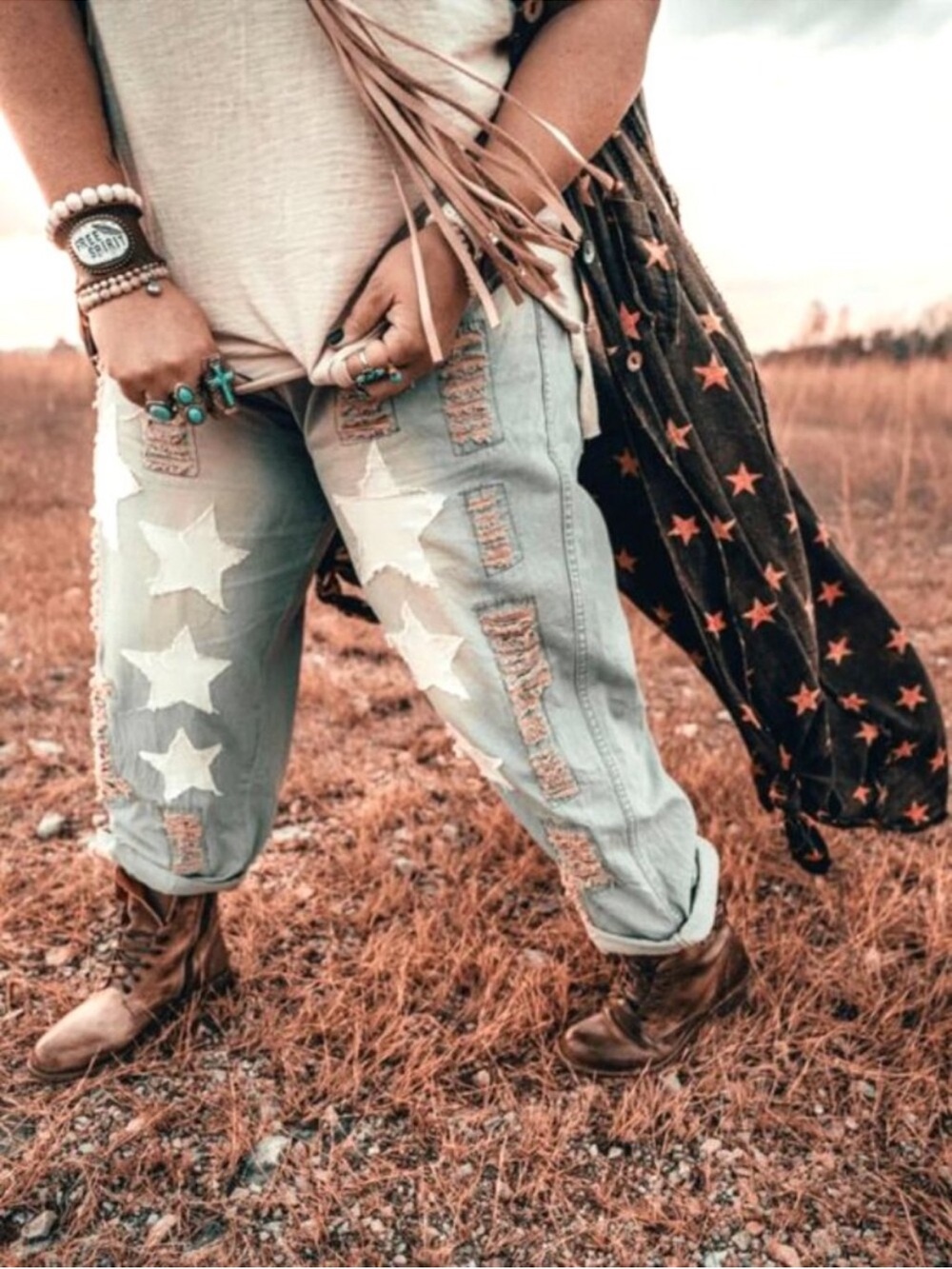 NWOT Paper Lace Star Patch Distressed Light Wash Jeans S